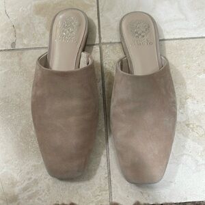 Vince Camuto, beautiful slip on 7 1/2 medium